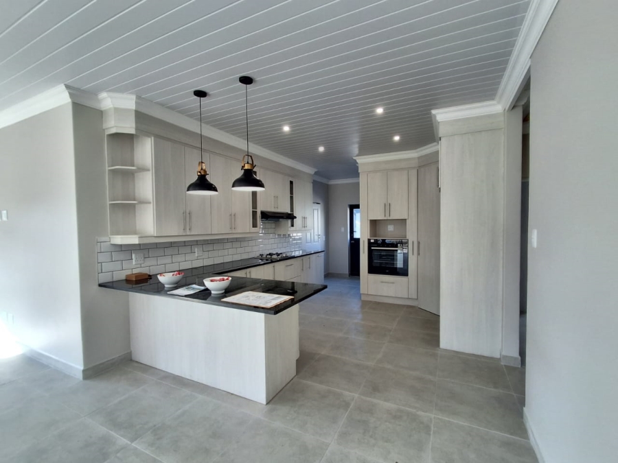 3 Bedroom Property for Sale in Stilbaai Wes Western Cape